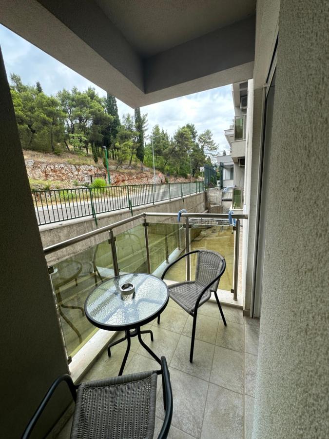 Kropa Apartman พอดโกริกา ภายนอก รูปภาพ